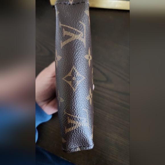 Louis Vuitton Poche Toilette 15 (Toiletry 15) - Picture 8 of 8